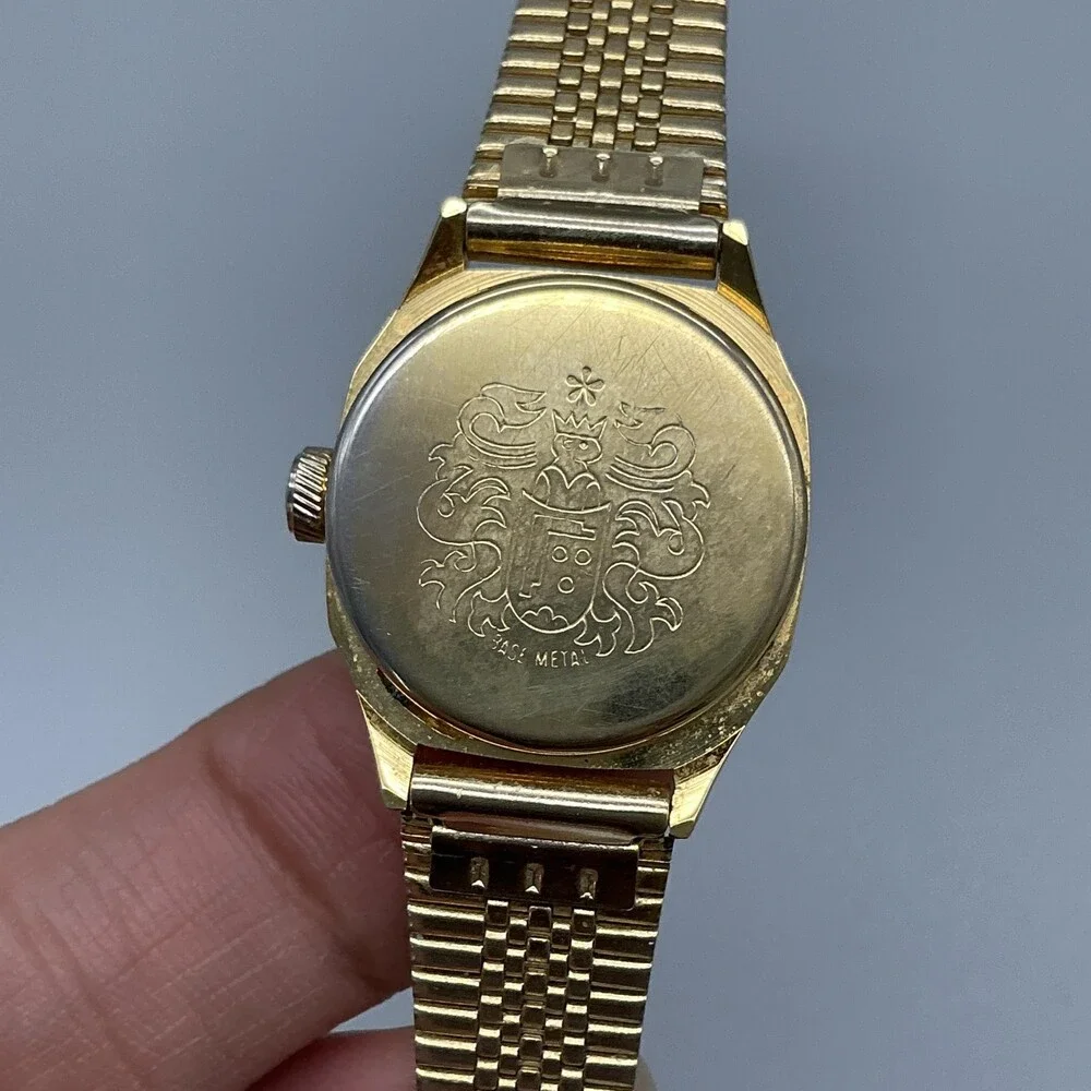 Vintage Geneva Electra Women Watch 22mm Gold Tone Adjustable Band Manual Wind